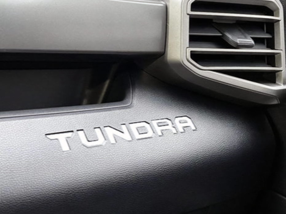 Set of 4: Gloss Black Tailgate + White TUNDRA & TRD Grill + White Dash Letters