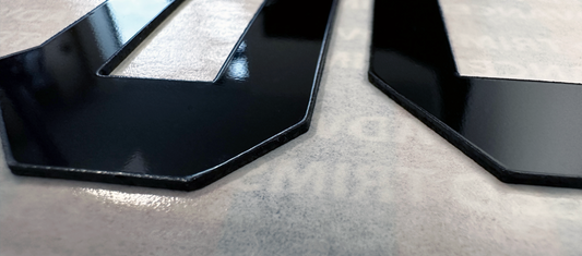 Inserts de lettres en plastique surélevées noir brillant pour hayon Toyota Tundra 2014 – 2021